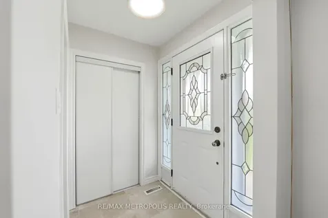 23 Lochleven Drive Toronto ON M1M 3R9