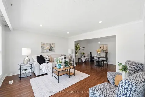 23 Lochleven Drive Toronto ON M1M 3R9