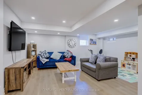 49 Bettina Place Whitby ON L1R 0E9