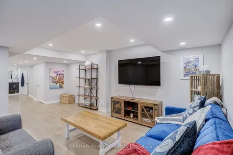 49 Bettina Place Whitby ON L1R 0E9