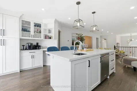 105 Parnell Crescent Whitby ON L1R 1X1