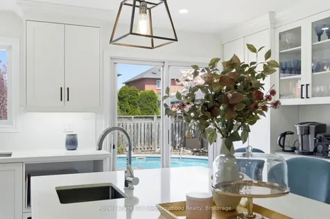 105 Parnell Crescent Whitby ON L1R 1X1