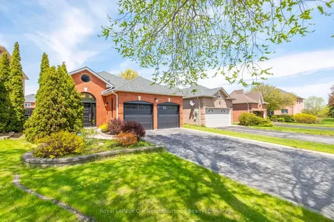 105 Parnell Crescent Whitby ON L1R 1X1