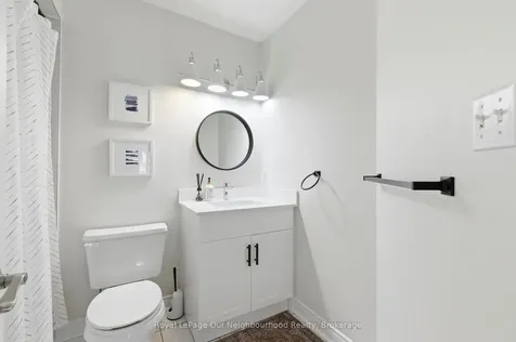 105 Parnell Crescent Whitby ON L1R 1X1