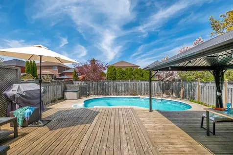 105 Parnell Crescent Whitby ON L1R 1X1