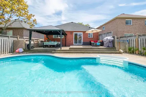 105 Parnell Crescent Whitby ON L1R 1X1