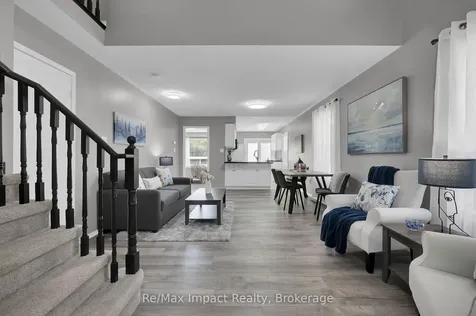 1872 Woodgate Court Oshawa ON L1G 7Z2
