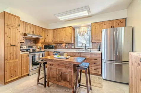384 Major Street Scugog ON L9L 1E7