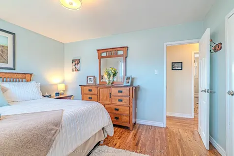 384 Major Street Scugog ON L9L 1E7