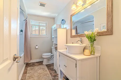 384 Major Street Scugog ON L9L 1E7