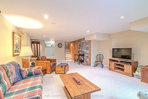 384 Major Street Scugog ON L9L 1E7