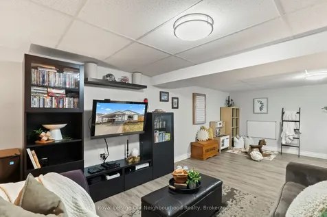 81 Swanston Crescent Ajax ON L1S 3J5
