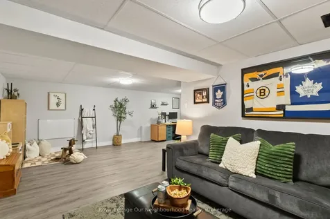 81 Swanston Crescent Ajax ON L1S 3J5