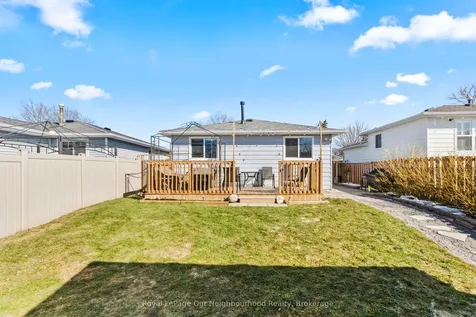 81 Swanston Crescent Ajax ON L1S 3J5