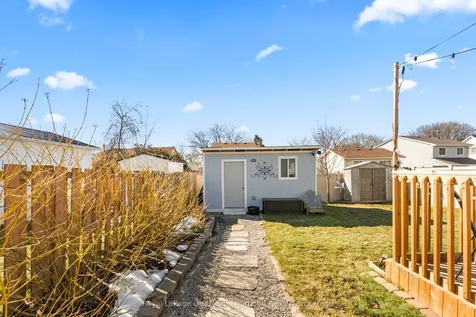 81 Swanston Crescent Ajax ON L1S 3J5