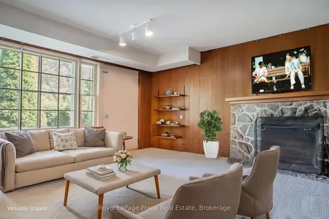 338 Lyndeview Drive Whitby ON L1N 3A3