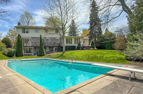 338 Lyndeview Drive Whitby ON L1N 3A3