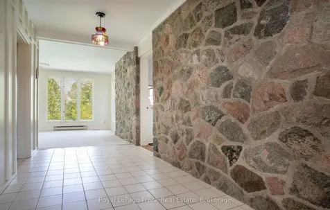 338 Lyndeview Drive Whitby ON L1N 3A3