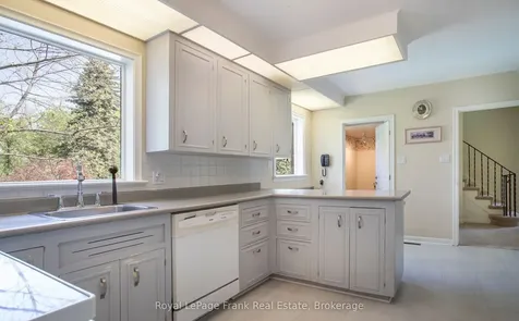 338 Lyndeview Drive Whitby ON L1N 3A3
