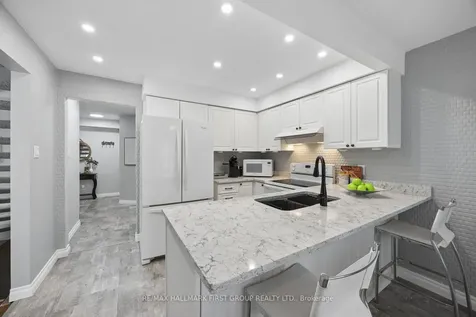 28 Empson Court Ajax ON L1S 3Y3