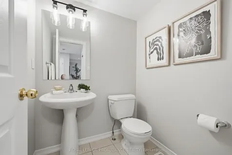 23 Courvier Crescent Clarington ON L1C 0E7