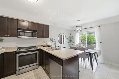 23 Courvier Crescent Clarington ON L1C 0E7