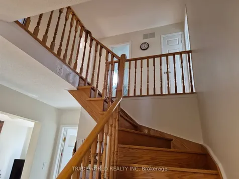 54 Calverley Trail Toronto ON M1C 3R5
