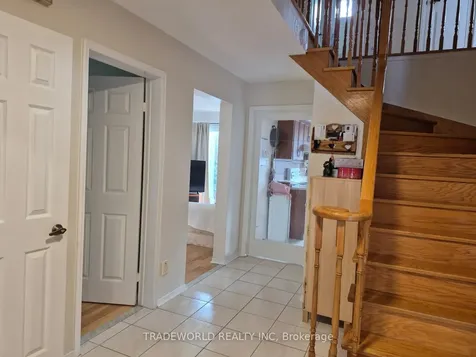 54 Calverley Trail Toronto ON M1C 3R5