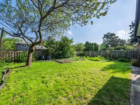 31 Birchard Street Toronto ON M1T 1Z3