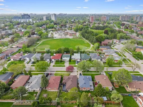 31 Birchard Street Toronto ON M1T 1Z3