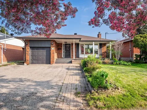 31 Birchard Street Toronto ON M1T 1Z3