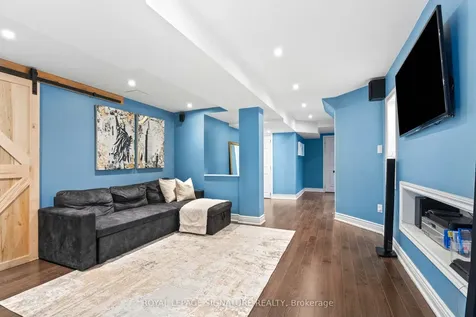 34 Keywood Street Ajax ON L1Z 2E4