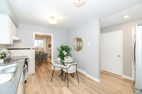 1418 Palmetto Drive Oshawa ON L1K 1N2