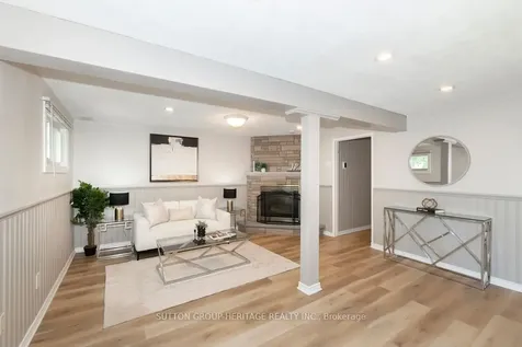 1418 Palmetto Drive Oshawa ON L1K 1N2