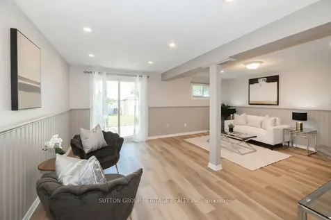 1418 Palmetto Drive Oshawa ON L1K 1N2
