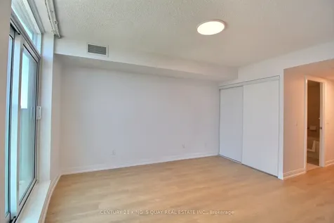 238 Bonis Avenue Toronto ON M1T 3W7