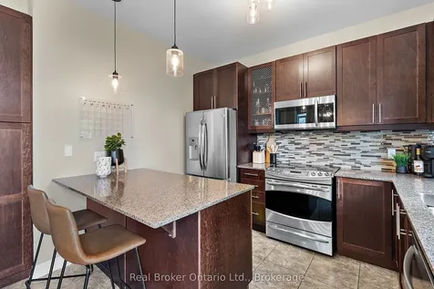 27 Goodall Crescent Clarington ON L1C 0G2