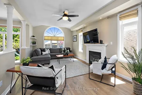 27 Goodall Crescent Clarington ON L1C 0G2