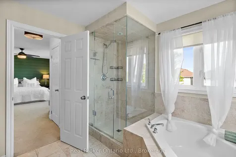 27 Goodall Crescent Clarington ON L1C 0G2