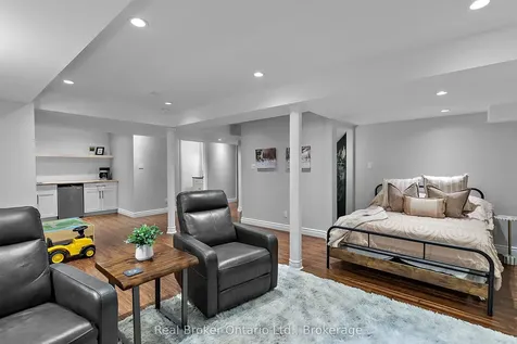 27 Goodall Crescent Clarington ON L1C 0G2