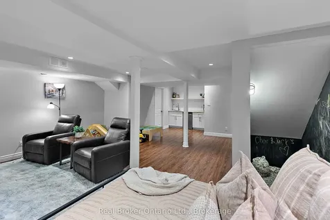 27 Goodall Crescent Clarington ON L1C 0G2