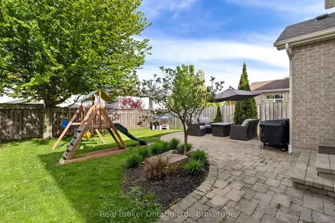 27 Goodall Crescent Clarington ON L1C 0G2