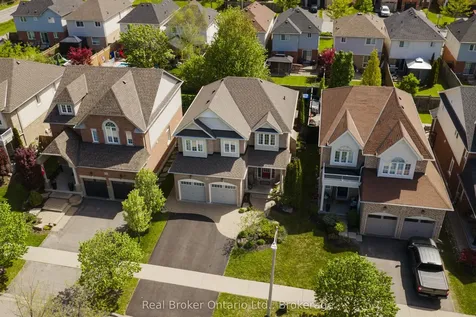 27 Goodall Crescent Clarington ON L1C 0G2