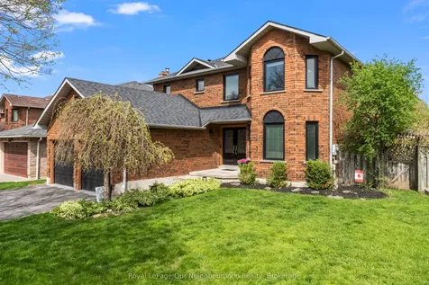 35 Forest Heights Street Whitby ON L1R 1T5