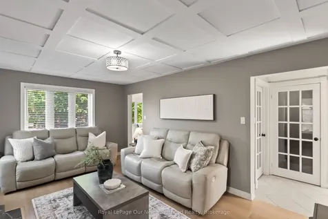 35 Forest Heights Street Whitby ON L1R 1T5