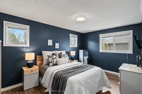 35 Forest Heights Street Whitby ON L1R 1T5