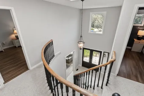 35 Forest Heights Street Whitby ON L1R 1T5