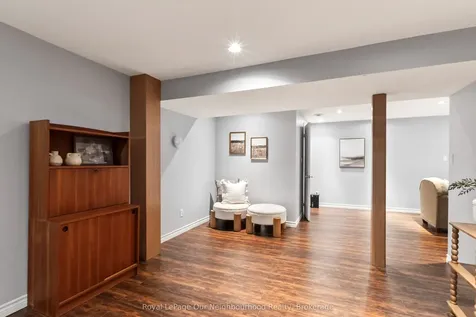 35 Forest Heights Street Whitby ON L1R 1T5