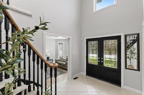 35 Forest Heights Street Whitby ON L1R 1T5