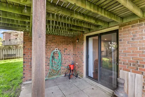 35 Forest Heights Street Whitby ON L1R 1T5